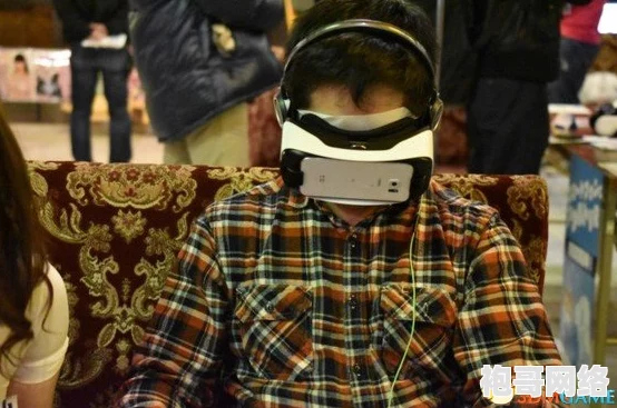 亚洲男人天堂网：震惊！全球首个虚拟现实成人娱乐展会将在东京盛大开幕，吸引数万游客参与体验！