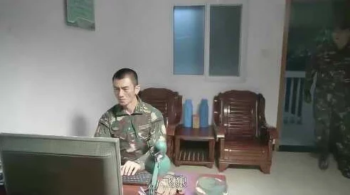 军营里娇喘呻吟声嗯啊，惊现士兵私密聚会，令人震惊的秘密活动曝光！