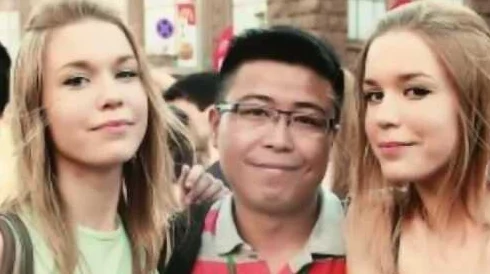 操美国美女：揭示她们背后的真实故事与生活，探讨文化差异对美的影响与理解
